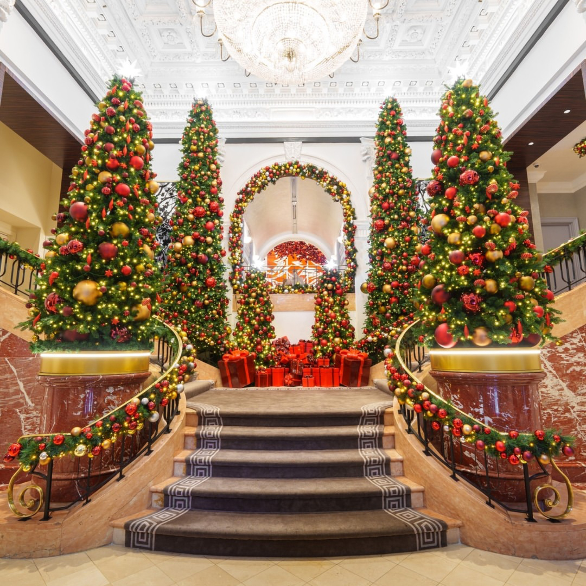 The Peninsula New York LOBBY